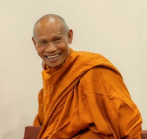 หลวงพ่อฉลวย อาภาธโร สอนอานาปานสติ ดูลมที่ปลายจมูก